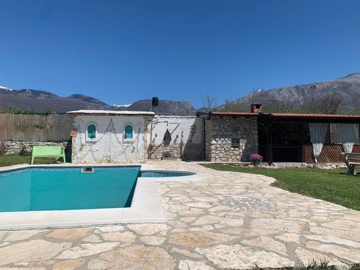 Silent Village Villa With Swimming Pool Mostar Exterior photo